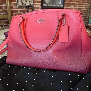 Authentic Red Ombré handbag with matching wallet!